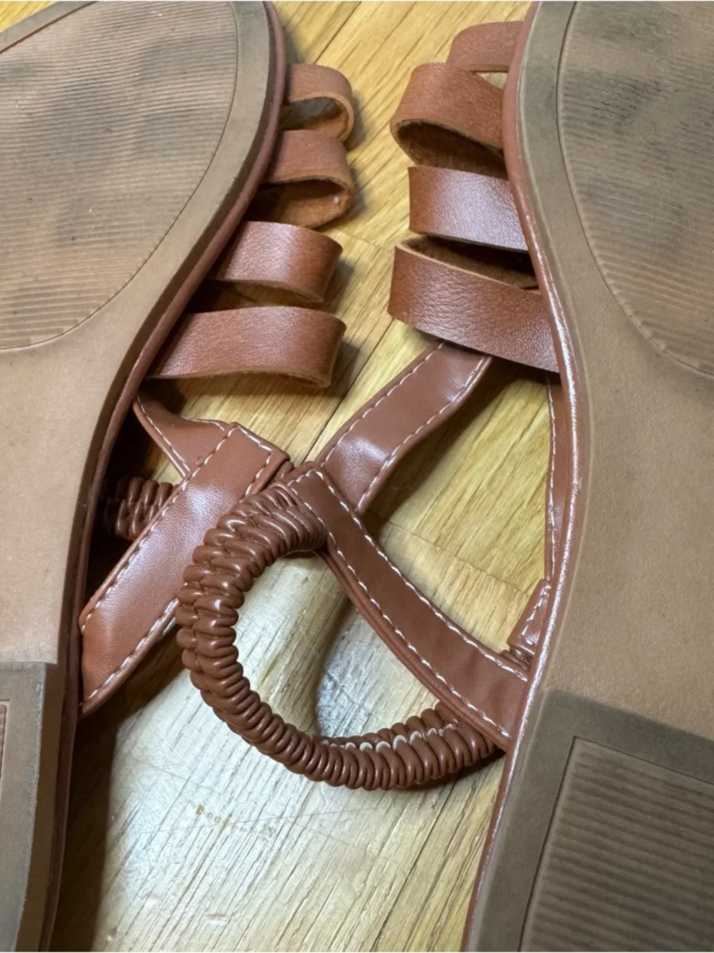 Cognac Strappy Flat Sandals - Criss Cross Slip On. Size 40 (US 9)